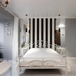 Charming In Pechersk Киев